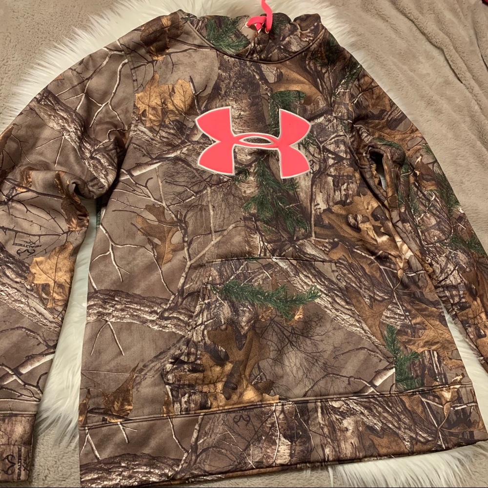 Under Armour Sweater